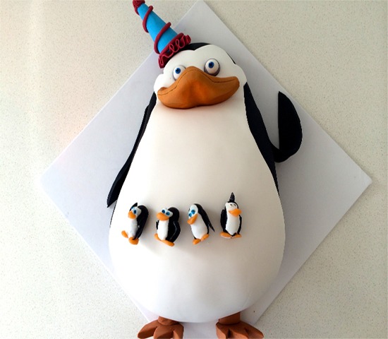 Detail Penguins Of Madagascar Cake Nomer 2