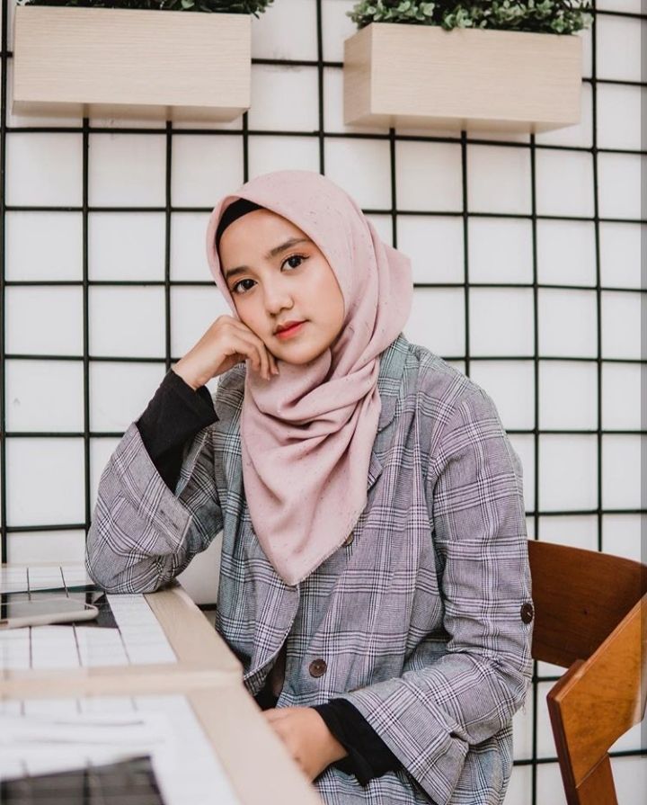 Detail Pengusaha Muda Wanita Nomer 8