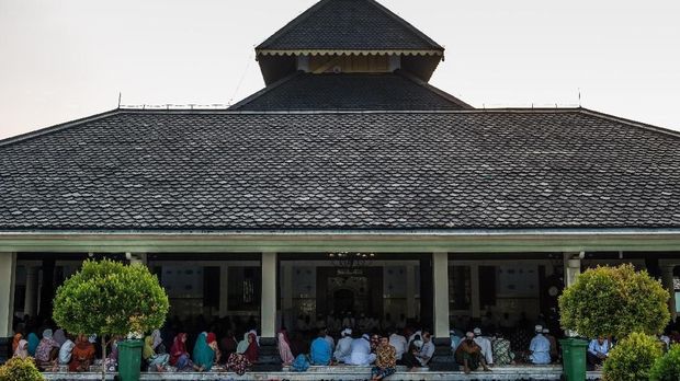 Detail Peninggalan Sejarah Islam Dan Gambarnya Nomer 53