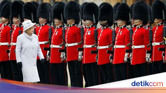 Detail Penjaga Istana Inggris Nomer 6