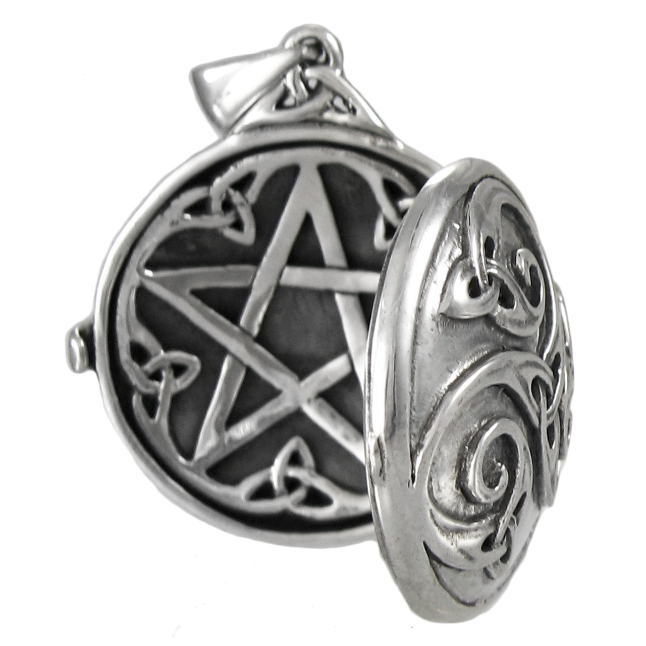 Detail Pentacle Locket Nomer 12