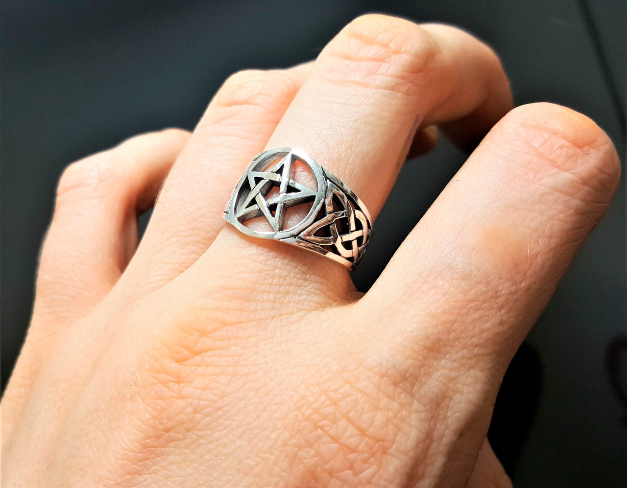 Detail Pentacle Rings Nomer 12