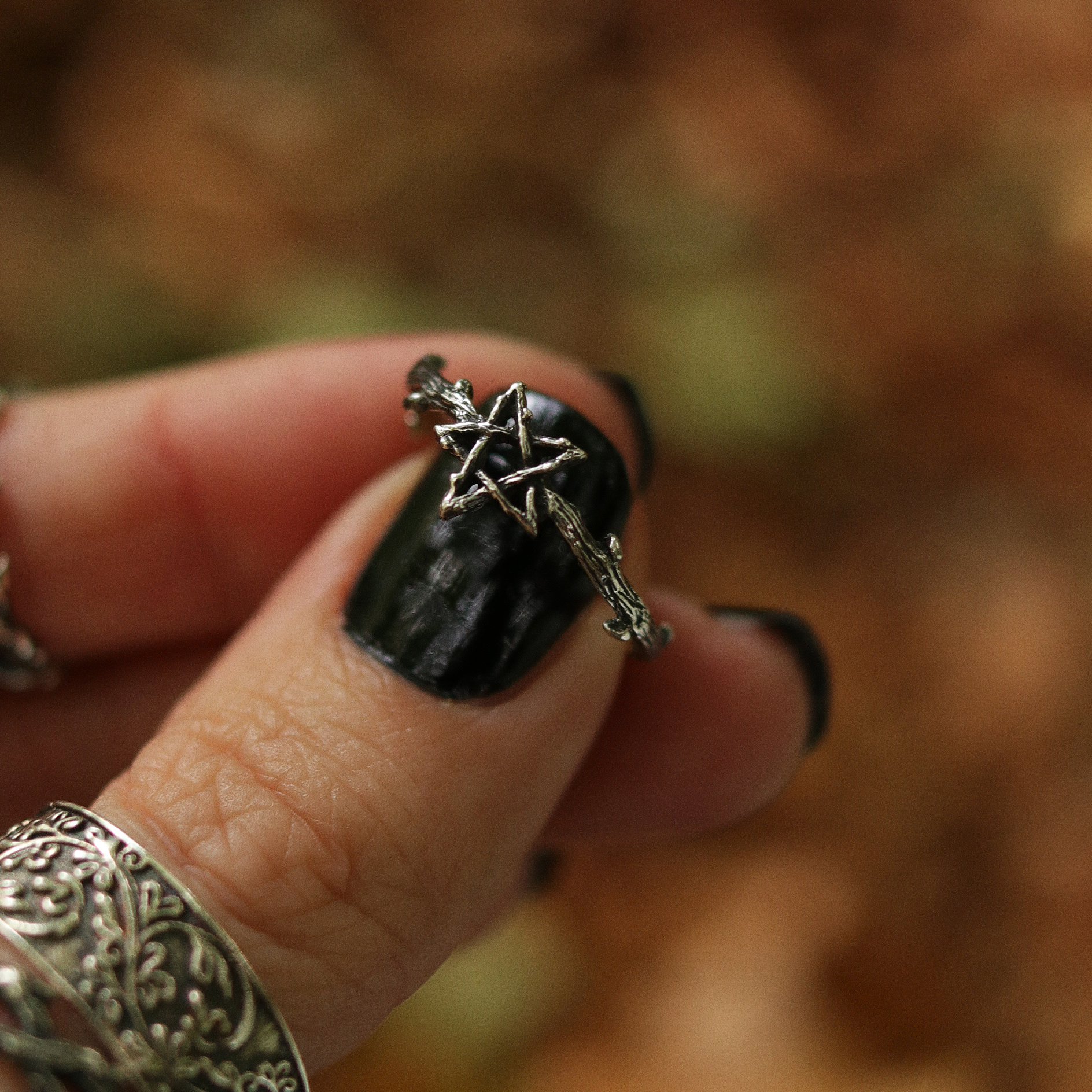 Detail Pentacle Rings Nomer 17