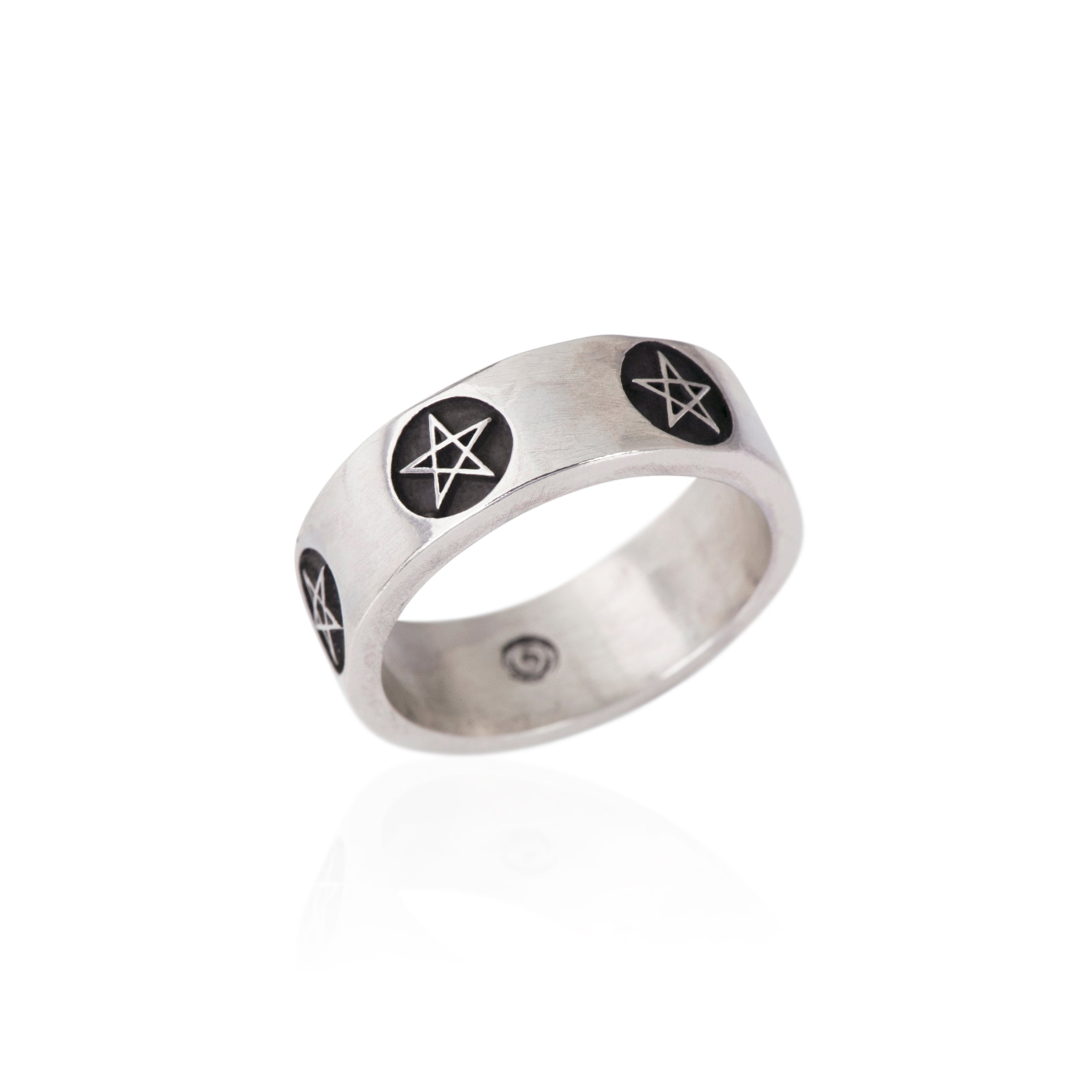 Detail Pentacle Rings Nomer 31