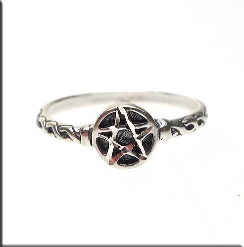 Detail Pentacle Rings Nomer 52