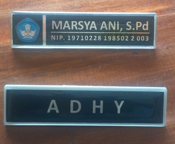 Detail Macam Macam Name Tag Nomer 2