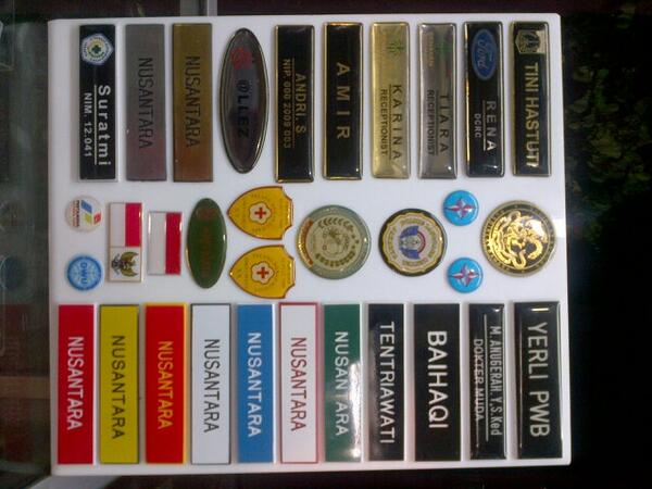 Detail Macam Macam Name Tag Nomer 8