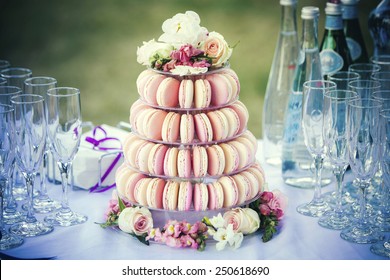 Detail Macaron Pyramid Nomer 35