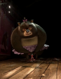 Detail Madagascar 3 Bear On Motorcycle Nomer 5