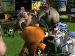 Detail Madagascar 3 Dancing Dogs Nomer 20