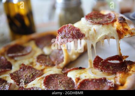 Detail Pepperoni Pizza Phd Nomer 51
