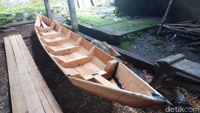 Perahu Kayu Nelayan - KibrisPDR