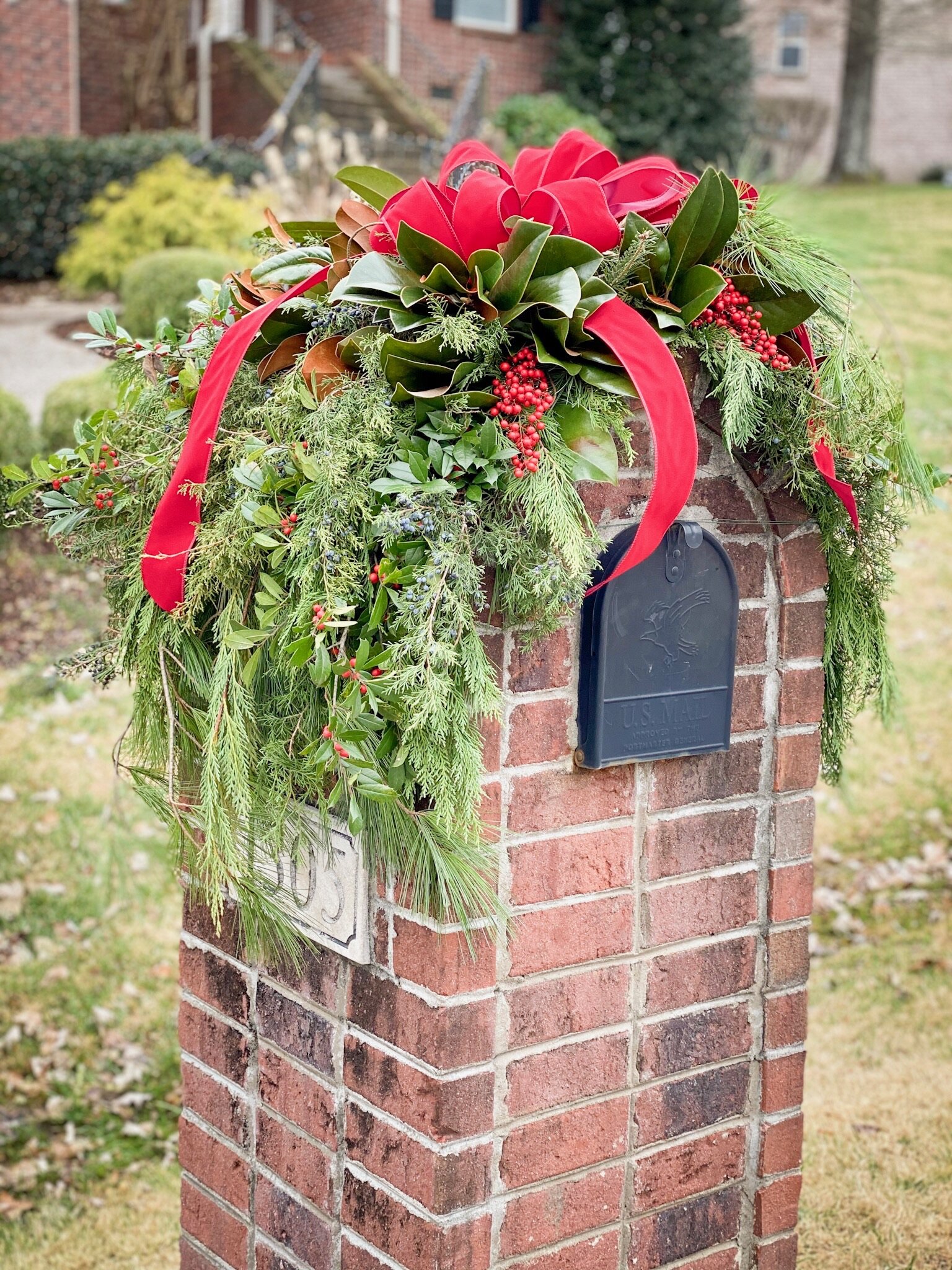 Detail Mailbox Christmas Swags Nomer 39