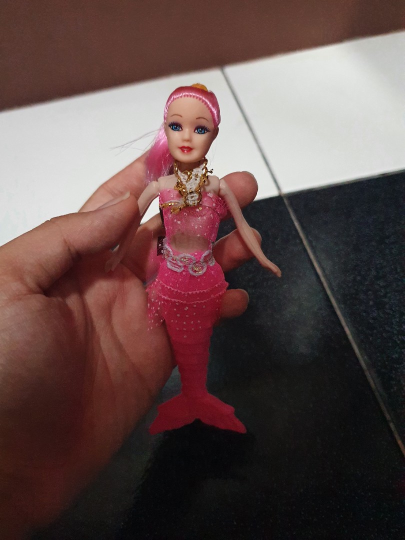 Detail Mainan Barbie Putri Duyung Nomer 29