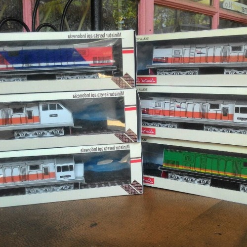 Detail Mainan Kereta Api Indonesia Nomer 22