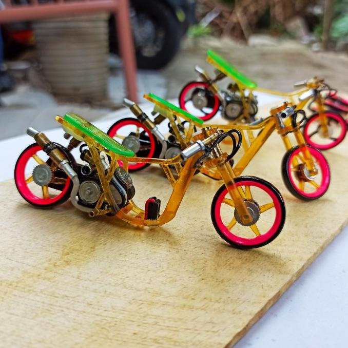 Detail Mainan Motor Drag Nomer 42