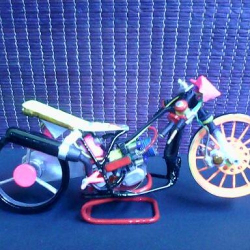 Detail Mainan Motor Drag Nomer 8
