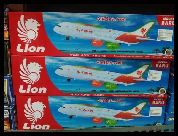 Detail Mainan Pesawat Lion Air Nomer 44