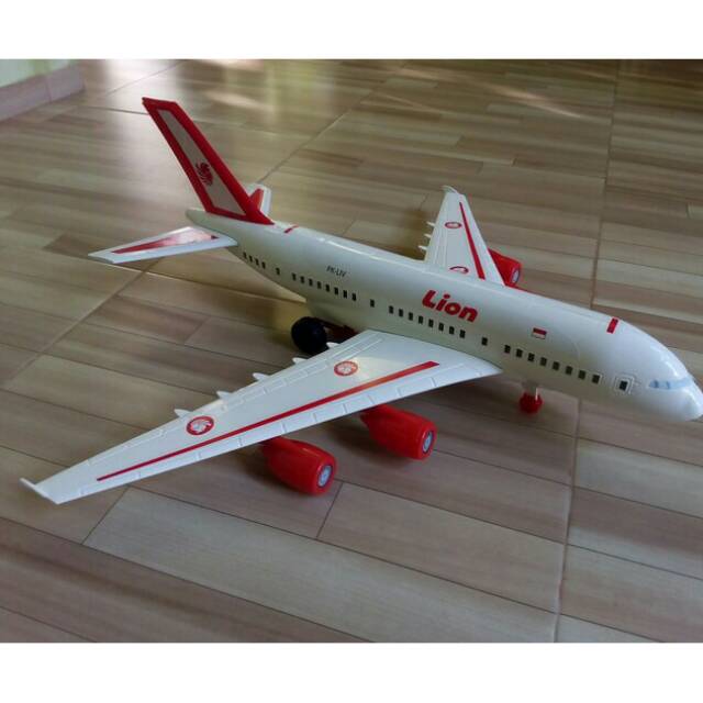 Detail Mainan Pesawat Lion Air Nomer 6