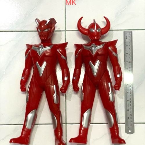 Detail Mainan Ultraman Besar Nomer 4