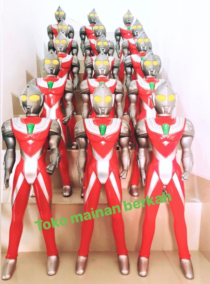 Detail Mainan Ultraman Besar Nomer 9