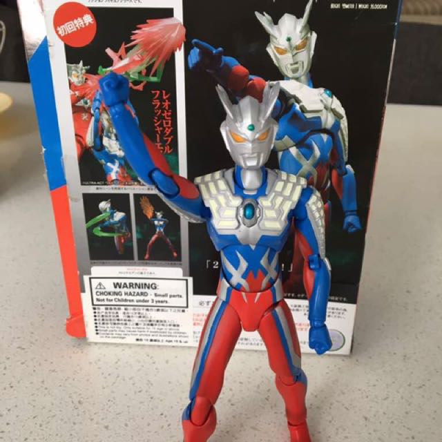 Detail Mainan Ultraman Zero Nomer 23