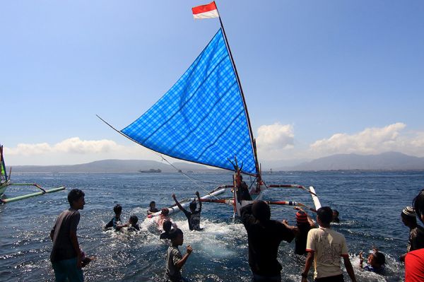 Detail Perahu Layar Tradisional Nomer 26