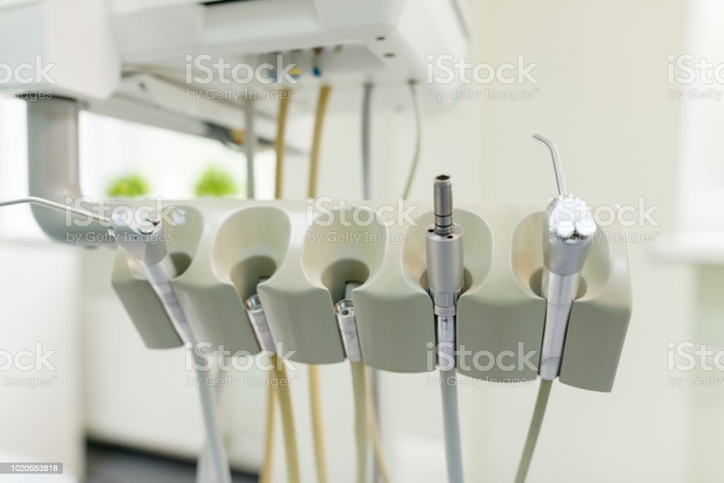 Detail Peralatan Dokter Gigi Dan Gambarnya Nomer 32