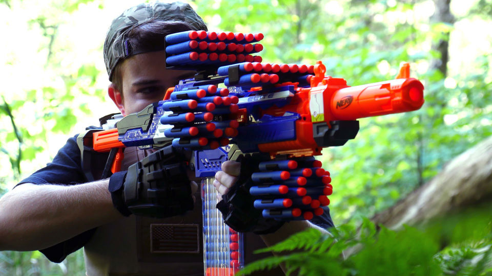 Detail Perang Nerf War Nomer 32