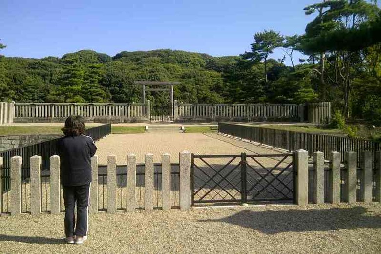 Detail Makam Di Jepang Nomer 33