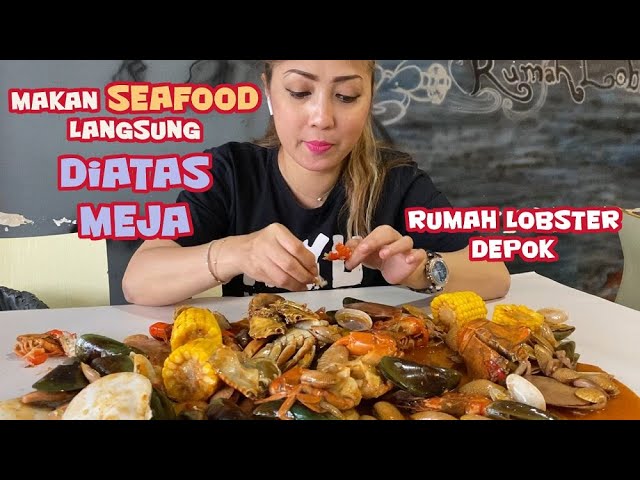 Detail Makanan Di Atas Meja Nomer 39