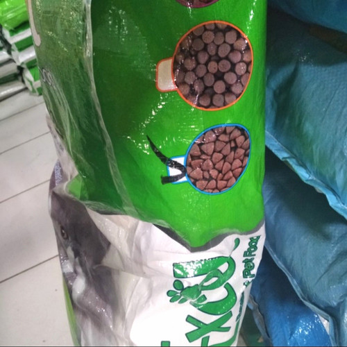 Detail Makanan Kucing Bentuk Segitiga Nomer 51