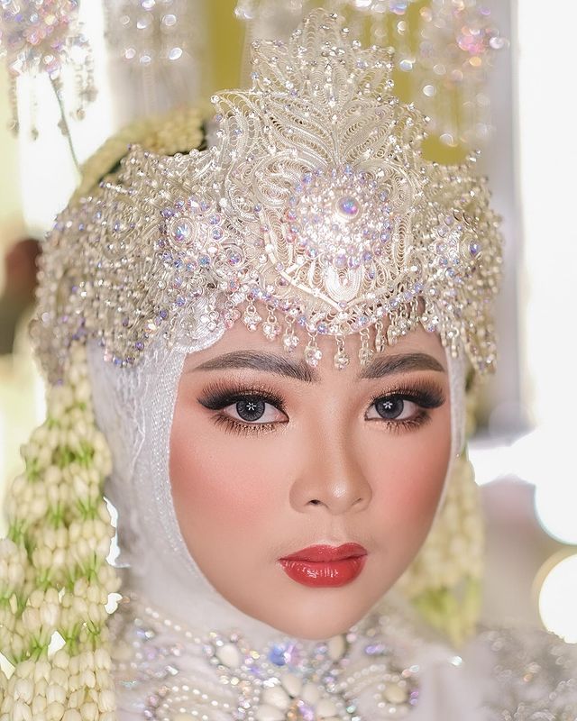 Detail Make Up Artist Bandung Terbaik Nomer 23