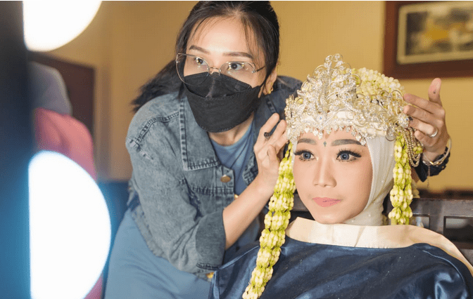 Detail Make Up Artist Bandung Terbaik Nomer 3