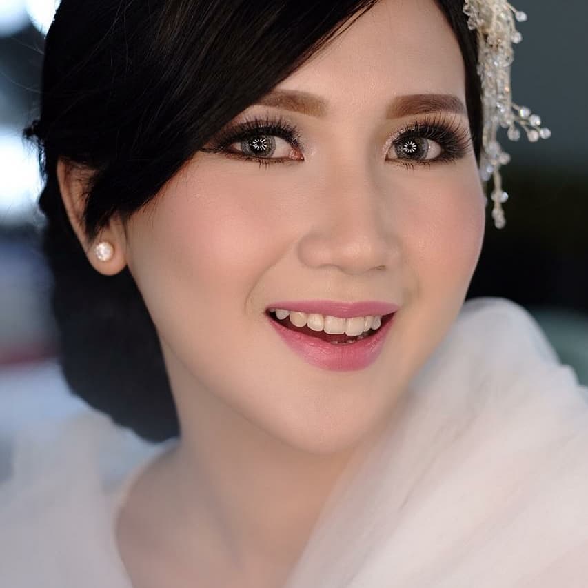 Detail Make Up Artist Yang Bagus Dan Murah Nomer 4