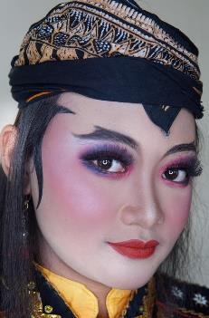 Detail Make Up Jaran Kepang Nomer 15