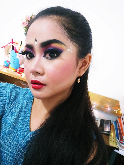 Detail Make Up Penari Nomer 22