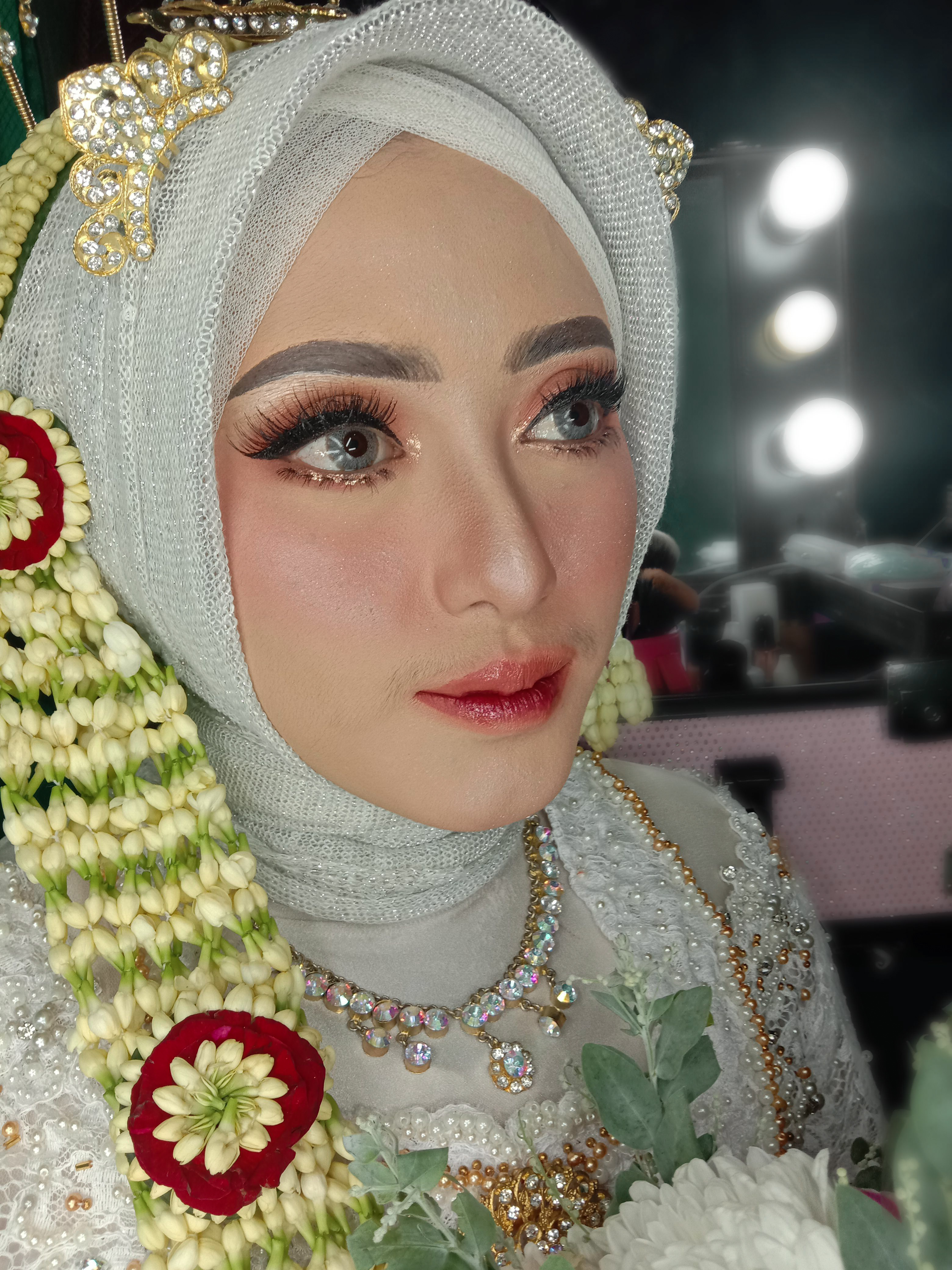 Detail Make Up Pengantin Berhijab Nomer 29