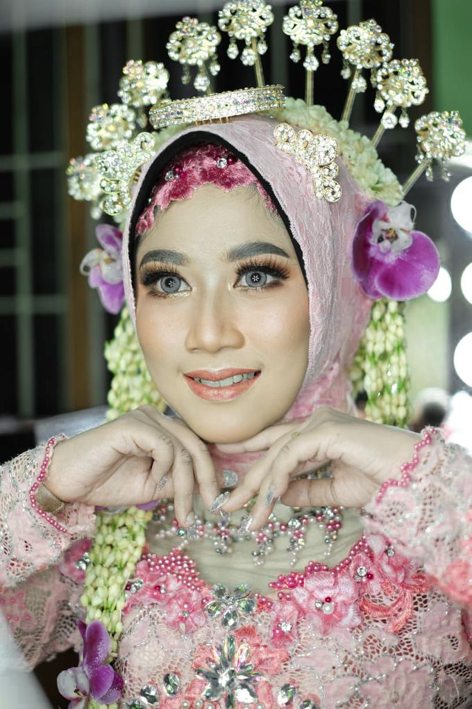 Detail Make Up Pengantin Berhijab Nomer 46