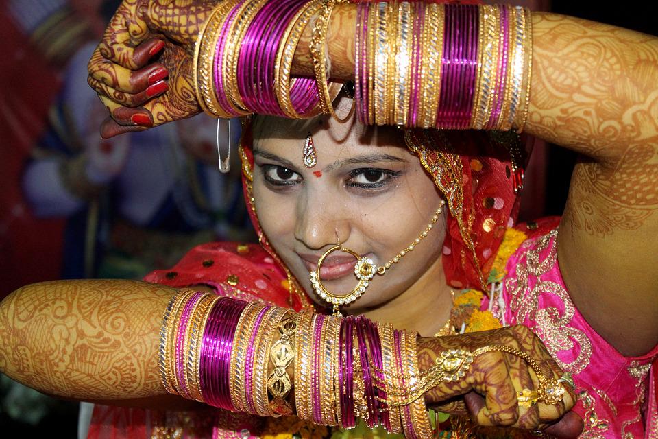 Detail Make Up Pengantin India Nomer 40