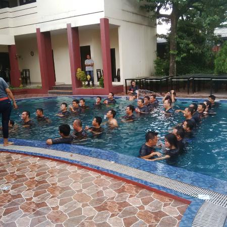 Detail Permainan Kolam Berenang Nomer 29