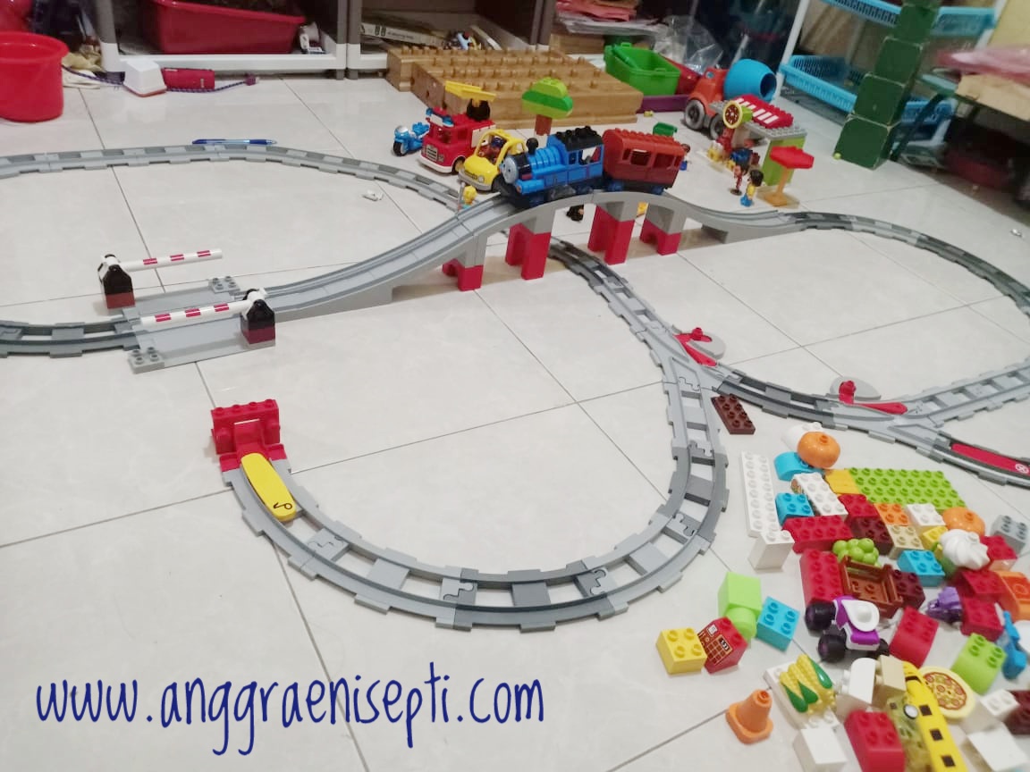 Detail Permainan Lego Kereta Api Nomer 37