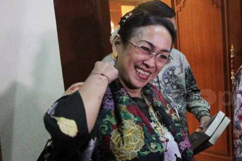 Detail Makna Puisi Sukmawati Soekarnoputri Nomer 24