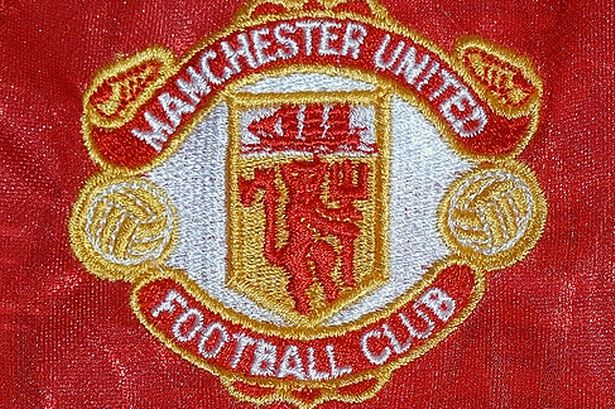 Detail Man U Badge Nomer 21