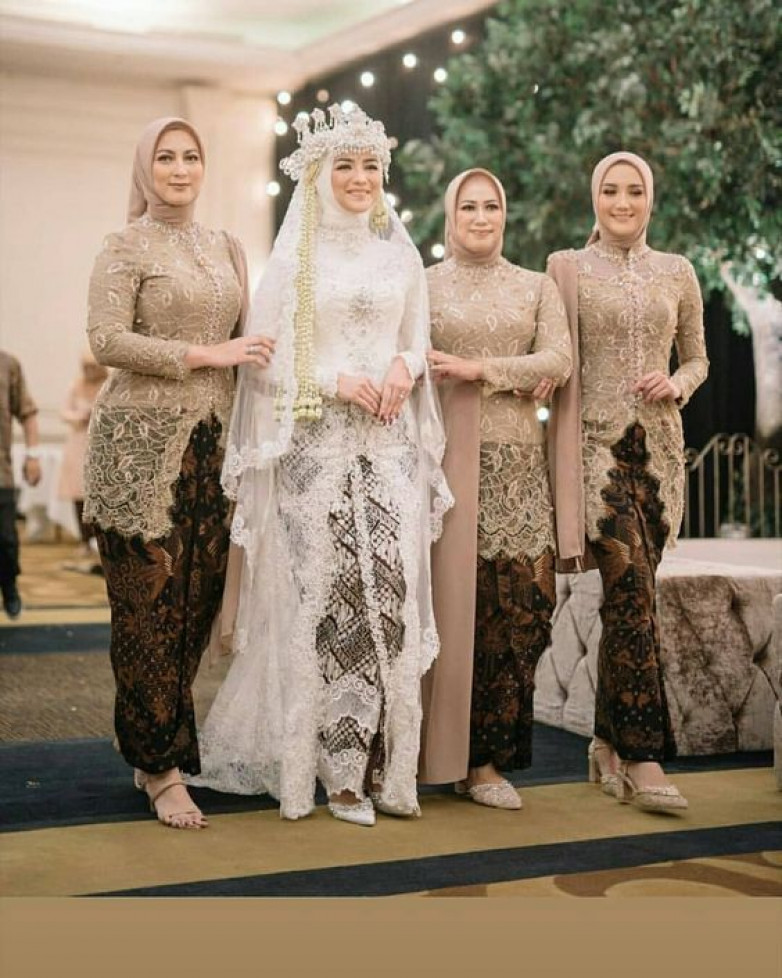 Detail Pernikahan Adat Sunda Hijab Nomer 16