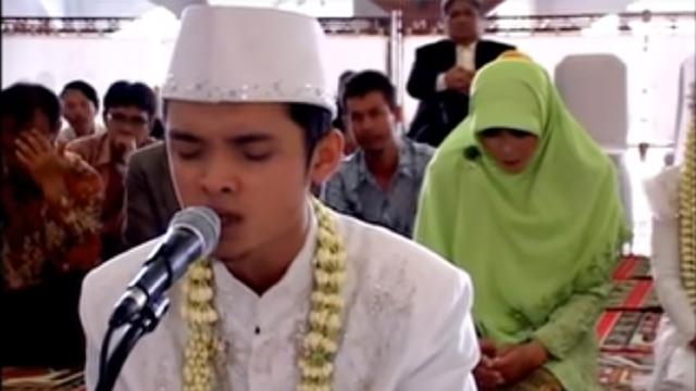 Pernikahan Dengan Mahar Surat Ar Rahman - KibrisPDR