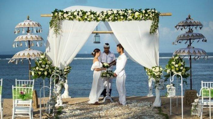 Detail Pernikahan Di Pantai Nomer 10