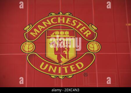 Detail Manchester United New Logo Nomer 45