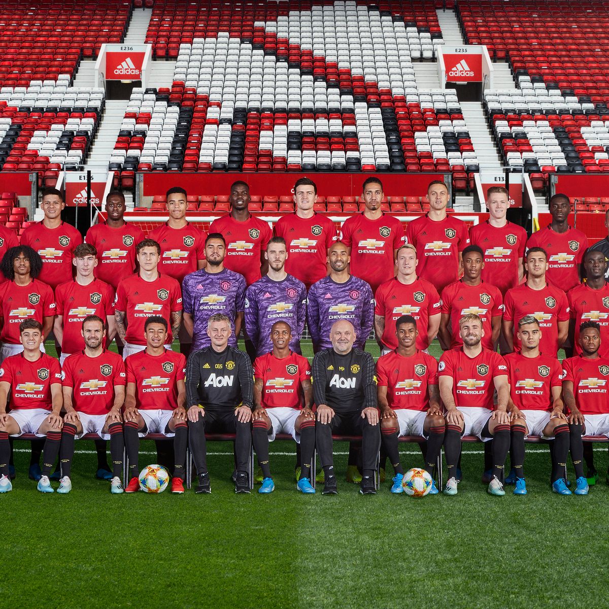 Manchester United Team Photograph - KibrisPDR