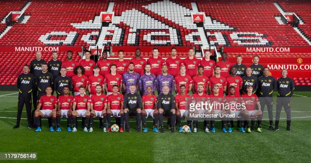 Detail Manchester United Team Photograph Nomer 5